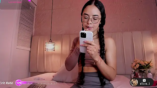 alizza  online show from February 10, 11:36 am