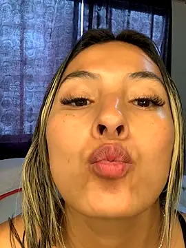 Snapshot of Berta_arevalo_blsd chatting on November 1, 5:04 pm Berta arevalo blsd online show from November 1, 5:04 pm