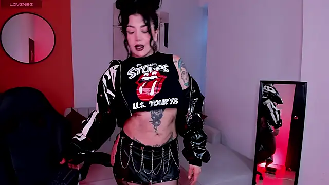 Snapshot of Irina_vasilieva chatting on October 10, 12:15 pm Irina vasilieva online show from October 10, 12:15 pm