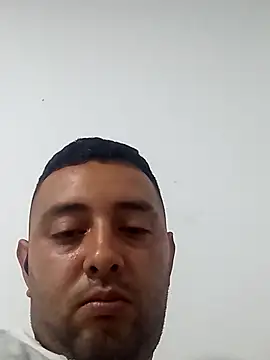 angelitocalientico online show from October 6, 2:47 pm