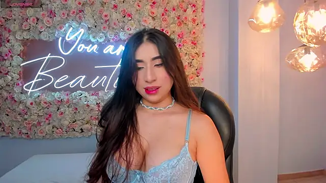 MayaMoretti  online show from October 24, 3:36 am