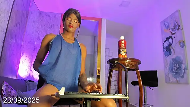 shantal chocolet online show from September 23, 1:14 pm