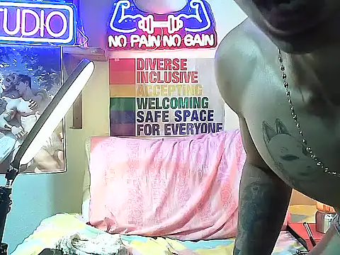 Snapshot of Strongcockfitness chatting on September 26, 5:28 pm Strongcockfitness online show from September 26, 5:28 pm