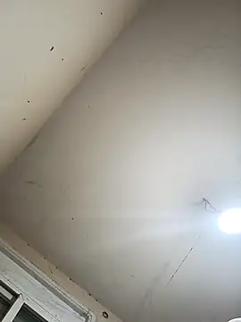 Snapshot of BeakedMezuza chatting on November 28, 7:27 pm BeakedMezuza online show from November 28, 7:27 pm