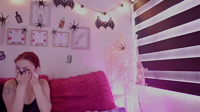 Rebecah 1 online show from October 15, 12:49 pm