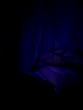 Snapshot of johnboones10 chatting on November 3, 3:08 am johnboones10 online show from November 3, 3:08 am