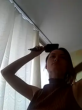 LillySvon online show from October 5, 7:07 am