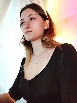 LillySvon online show from May 22, 5:18 pm