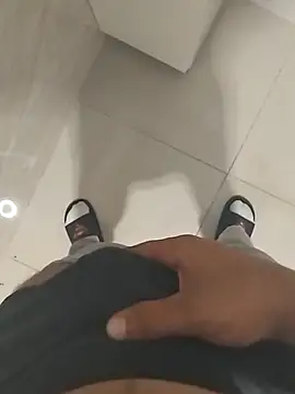 Snapshot of couplebest1 chatting on September 16, 10:49 am couplebest1 online show from September 16, 10:49 am