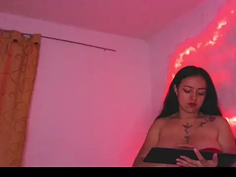 AilynRoss21 online show from September 9, 12:26 pm