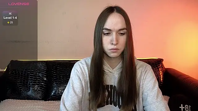 Angeel Kate online show from September 26, 4:49 am