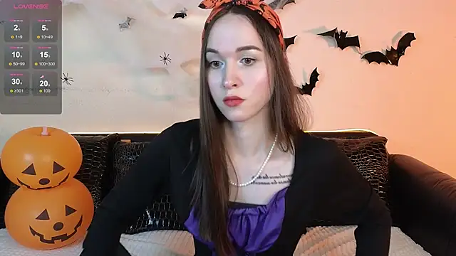 Angeel Kate online show from October 31, 6:47 am