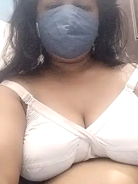 Snapshot of Priya_love_2001 chatting on October 7, 11:07 am Priya love 2001 online show from October 7, 11:07 am