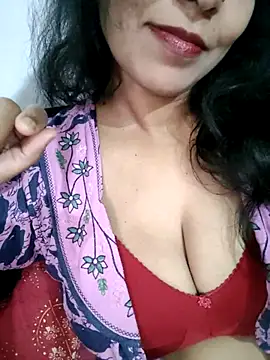 Deepa Sharma143 online show from February 28, 1:50 am