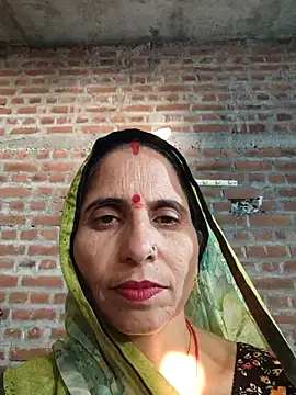 Snapshot of Hot_liya54 chatting on October 12, 11:20 am Hot liya54 online show from October 12, 11:20 am