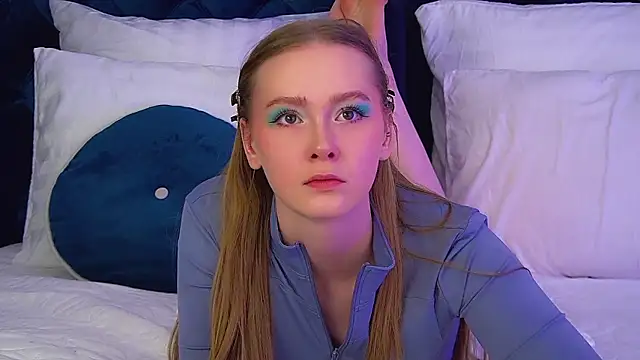 AgataFoxley online show from March 10, 6:40 am