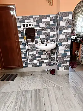 naughty nataasa online show from February 17, 8:00 am