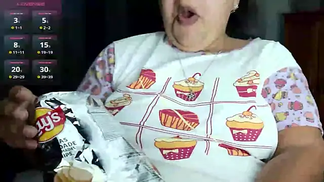 Snapshot of xlatinastar chatting on May 31, 7:15 pm xlatinastar online show from May 31, 7:15 pm