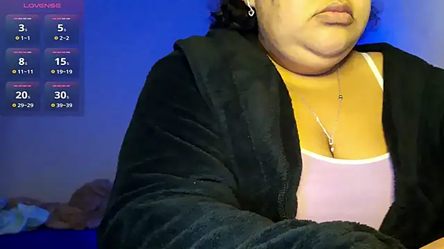Snapshot of xlatinastar chatting on June 24, 11:20 am xlatinastar online show from June 24, 11:20 am