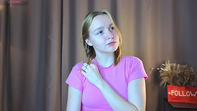 Snapshot of VinnieSerrano chatting on September 20, 3:02 pm VinnieSerrano online show from September 20, 3:02 pm