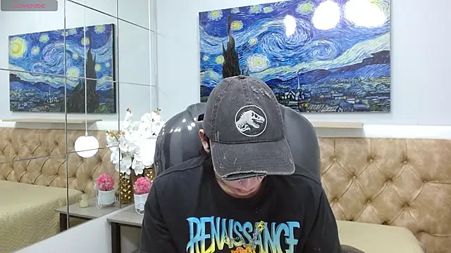 Iantwink18 online show from December 18, 10:05 pm