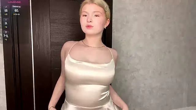 ShontaWasilko online show from April 1, 6:27 pm