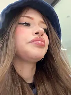 Bunnyylovee online show from March 25, 7:53 pm