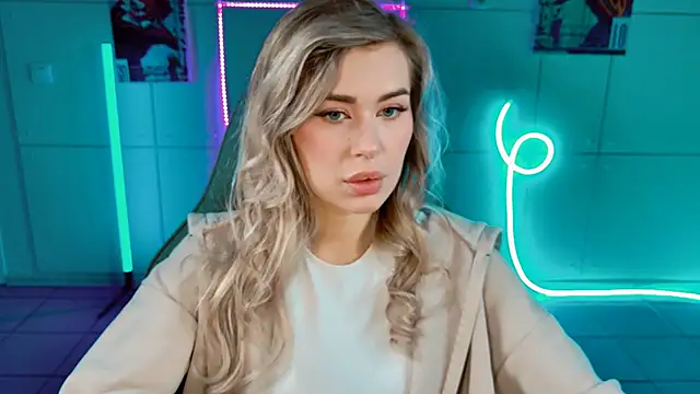 AdelLoyss online show from October 4, 9:07 am