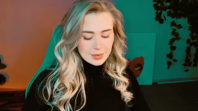 AdelLoyss online show from October 26, 1:06 pm