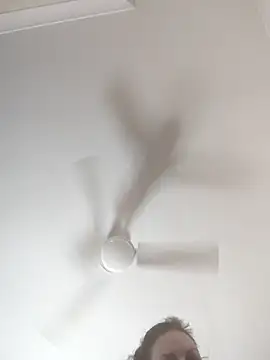 aussiepeaches online show from September 10, 2:06 pm