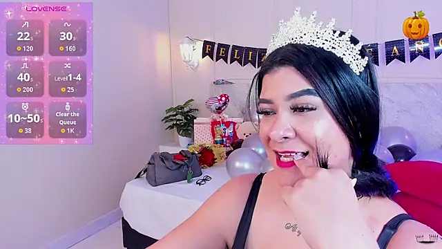 TianaGlow26 online show from November 3, 7:37 pm