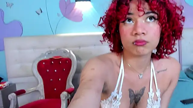 caroliine fox   online show from October 1, 8:04 pm