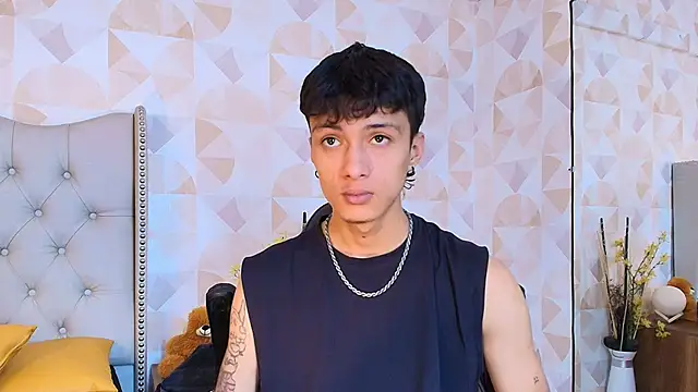 Lean Portman online show from March 25, 2:23 pm