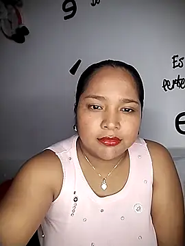 Snapshot of Angelly_ricura chatting on December 17, 6:14 pm Angelly ricura online show from December 17, 6:14 pm