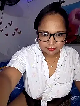 Snapshot of Angelly_ricura chatting on March 1, 4:36 am Angelly ricura online show from March 1, 4:36 am