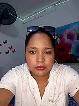 Snapshot of Angelly_ricura chatting on March 9, 6:56 pm Angelly ricura online show from March 9, 6:56 pm