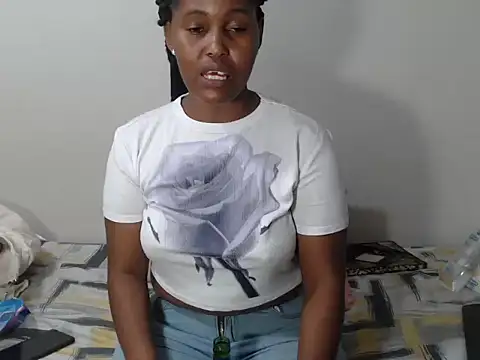 NaughtyHornyBitch  online show from September 25, 12:36 am