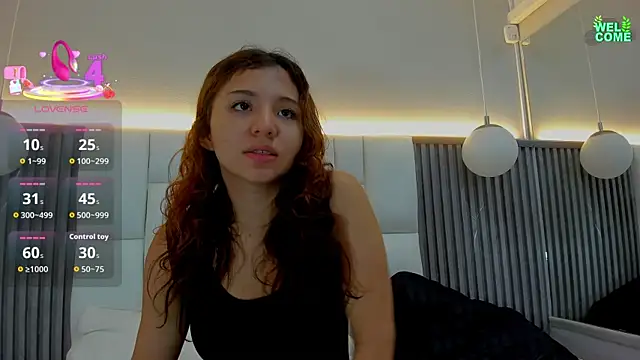 nicollee martinez online show from September 14, 1:10 pm