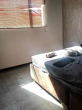 Adele Pinkk online show from November 7, 2:06 pm