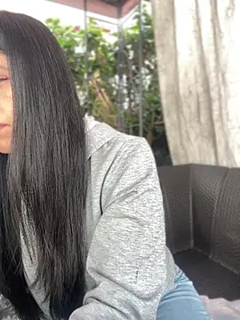 Adele Pinkk online show from February 4, 1:06 pm