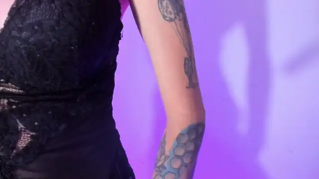 MerryyMendez online show from September 8, 5:23 pm