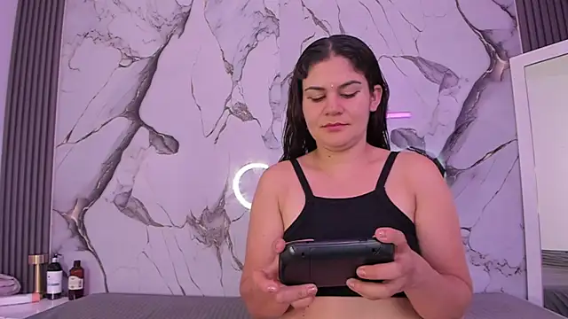 Snapshot of DakotaStarkx chatting on December 17, 8:26 pm DakotaStarkx online show from December 17, 8:26 pm