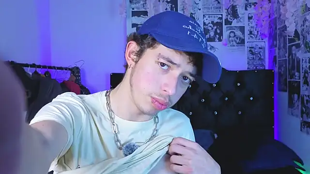 Snapshot of Otter_Star chatting on September 24, 4:05 am Otter Star online show from September 24, 4:05 am