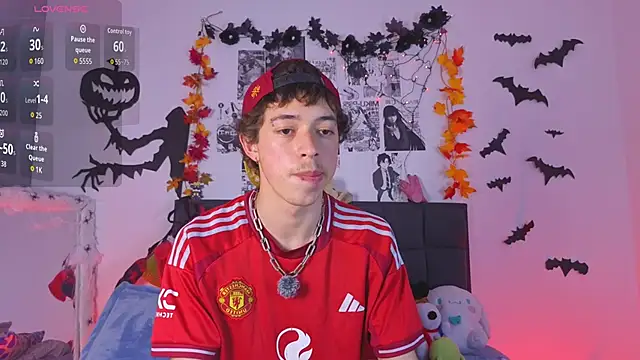 Snapshot of Otter_Star chatting on October 6, 4:32 am Otter Star online show from October 6, 4:32 am