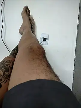 Snapshot of bielty54 chatting on February 15, 8:05 pm bielty54 online show from February 15, 8:05 pm