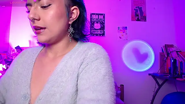 AlmaNanax online show from November 20, 4:45 am