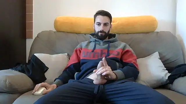 Amicisegreti online show from February 16, 7:26 am