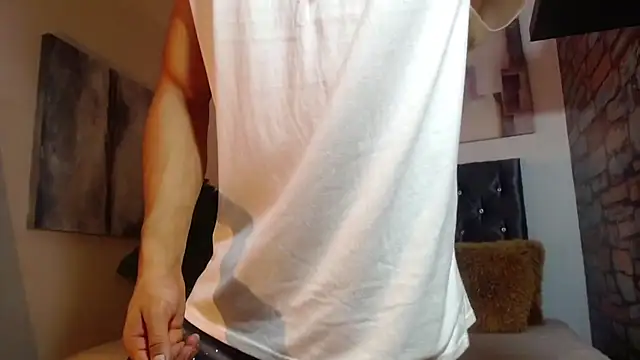 Snapshot of adrian_ray chatting on October 10, 5:45 pm adrian ray online show from October 10, 5:45 pm