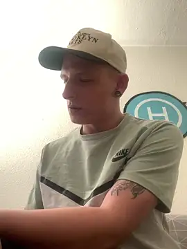 P44698 online show from March 11, 10:32 am