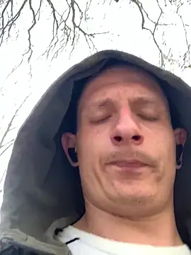 P44698 online show from April 3, 3:21 pm